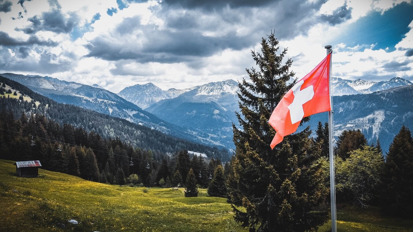 Schweiz Flagge Berge Panorama